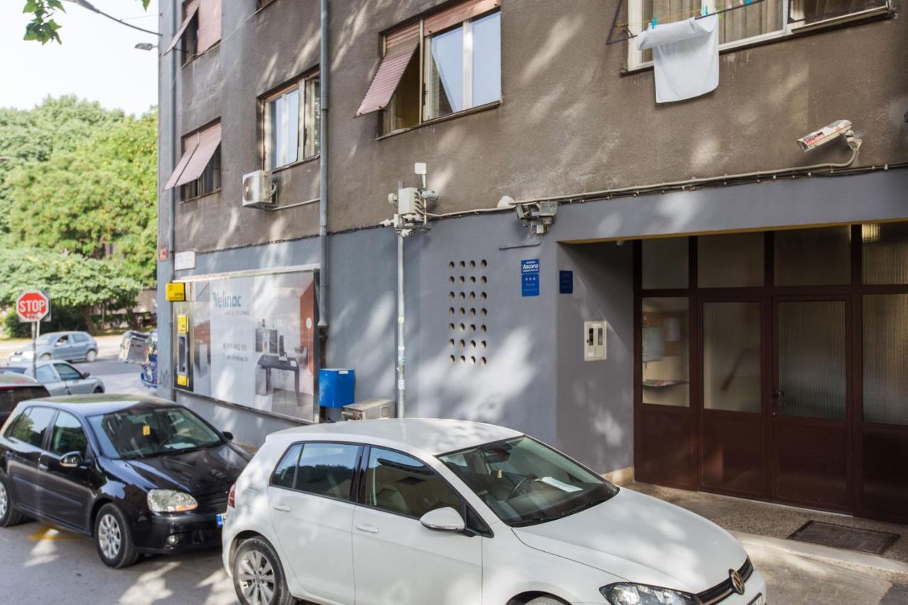 Sylvia Center Apartment Пула Экстерьер фото